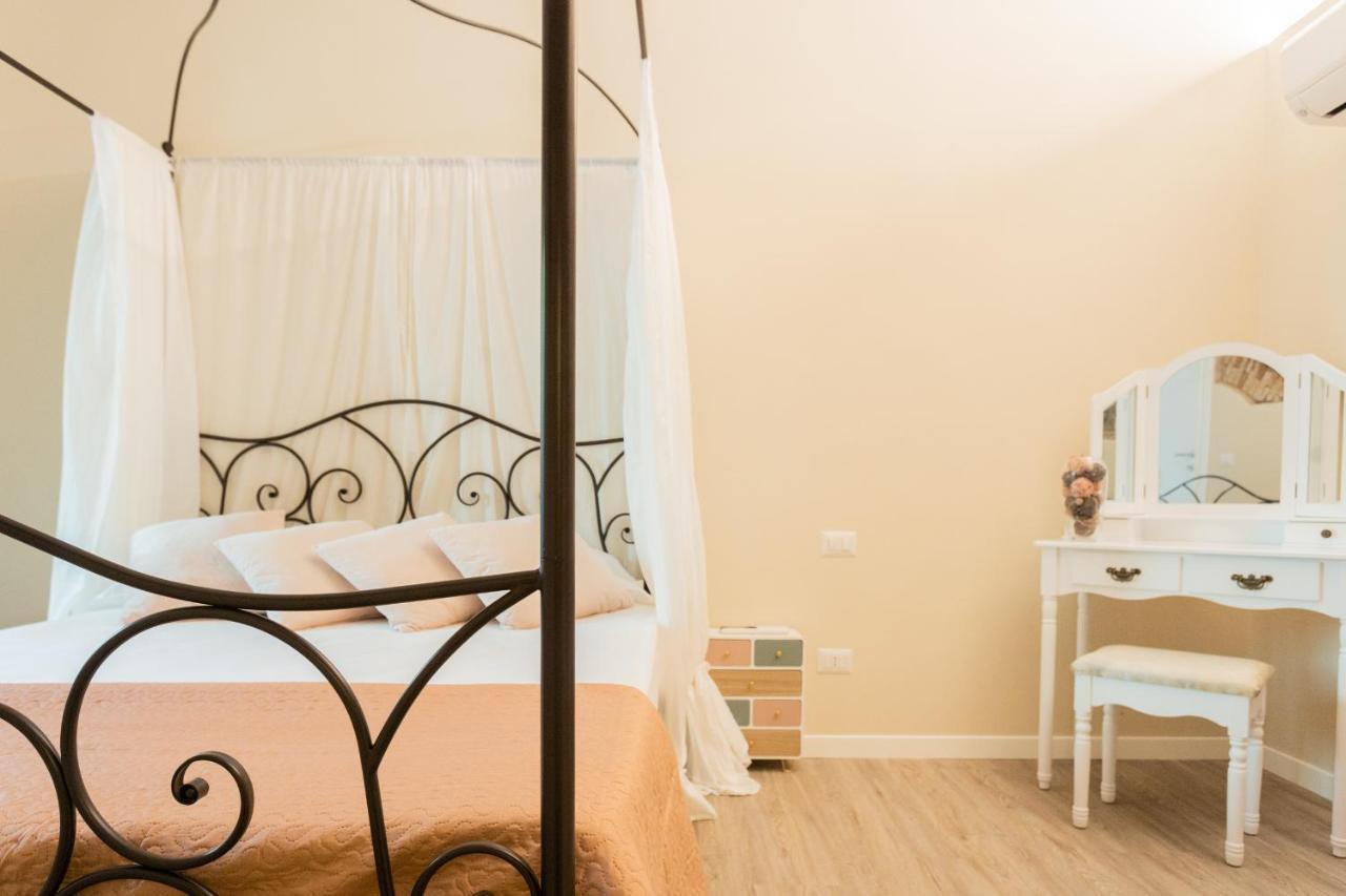 Romantic Escape City Centre With Jacuzzi & Parking By Rent All Como Exterior foto